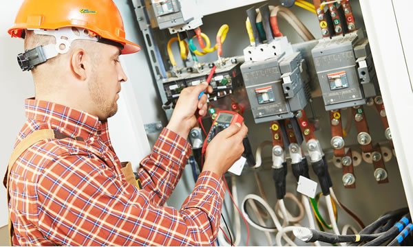 Reasons to Hire a Professional Electrician